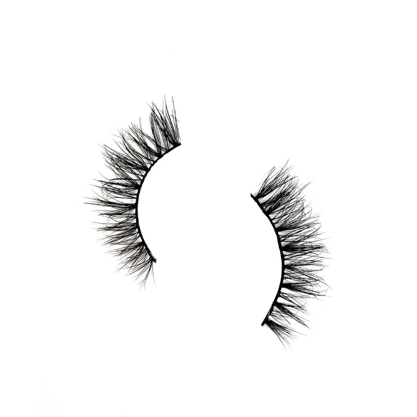 Glimify Lavish soft long natural false lashes