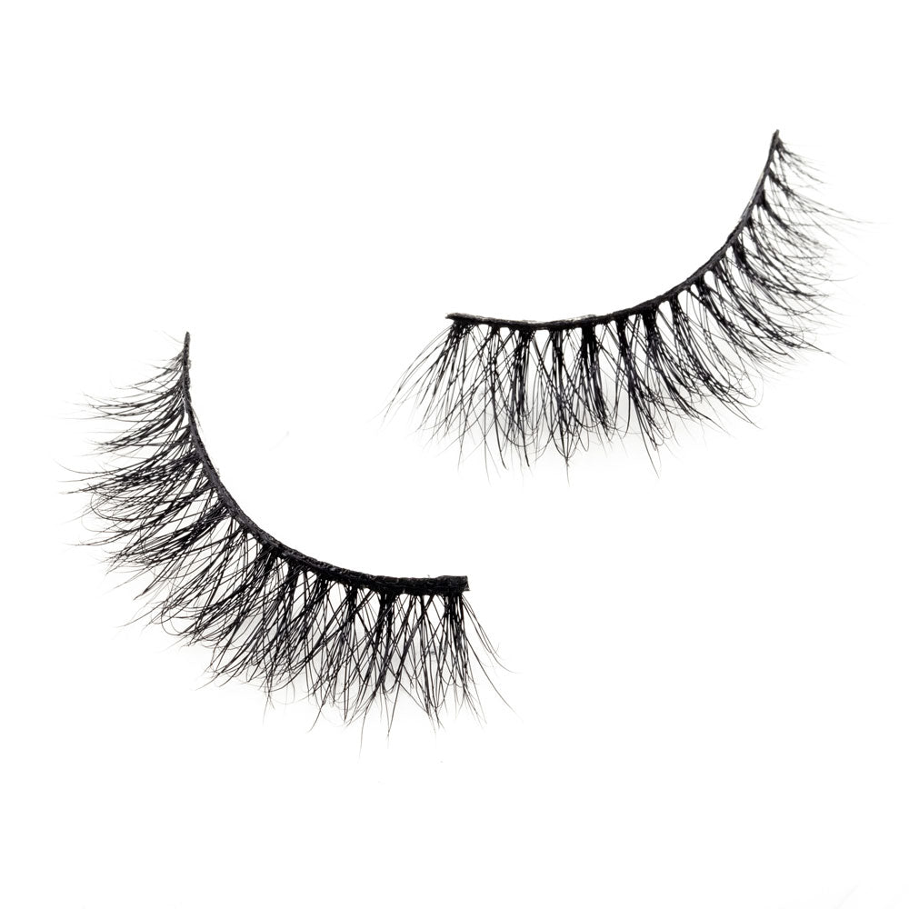 Glimify Buxom full-bodied natural false lashes
